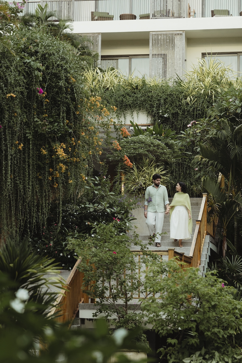 TIỆC TRÀ CHIỀU TÌNH YÊU