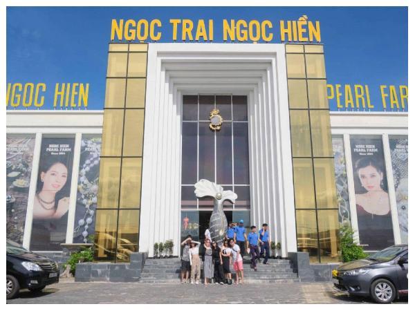 Ngoc Hien pearl farm products are diverse and have many designs