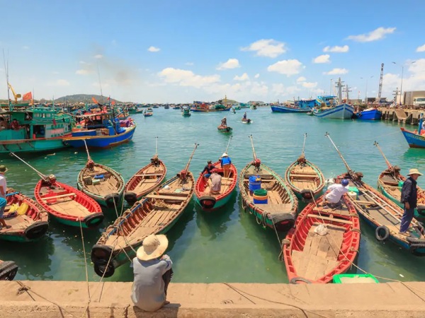 Khám phá Làng chài Hàm Ninh 